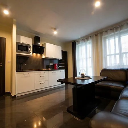 Wyspa Uznam - Róża Wiatrów * Świnoujście